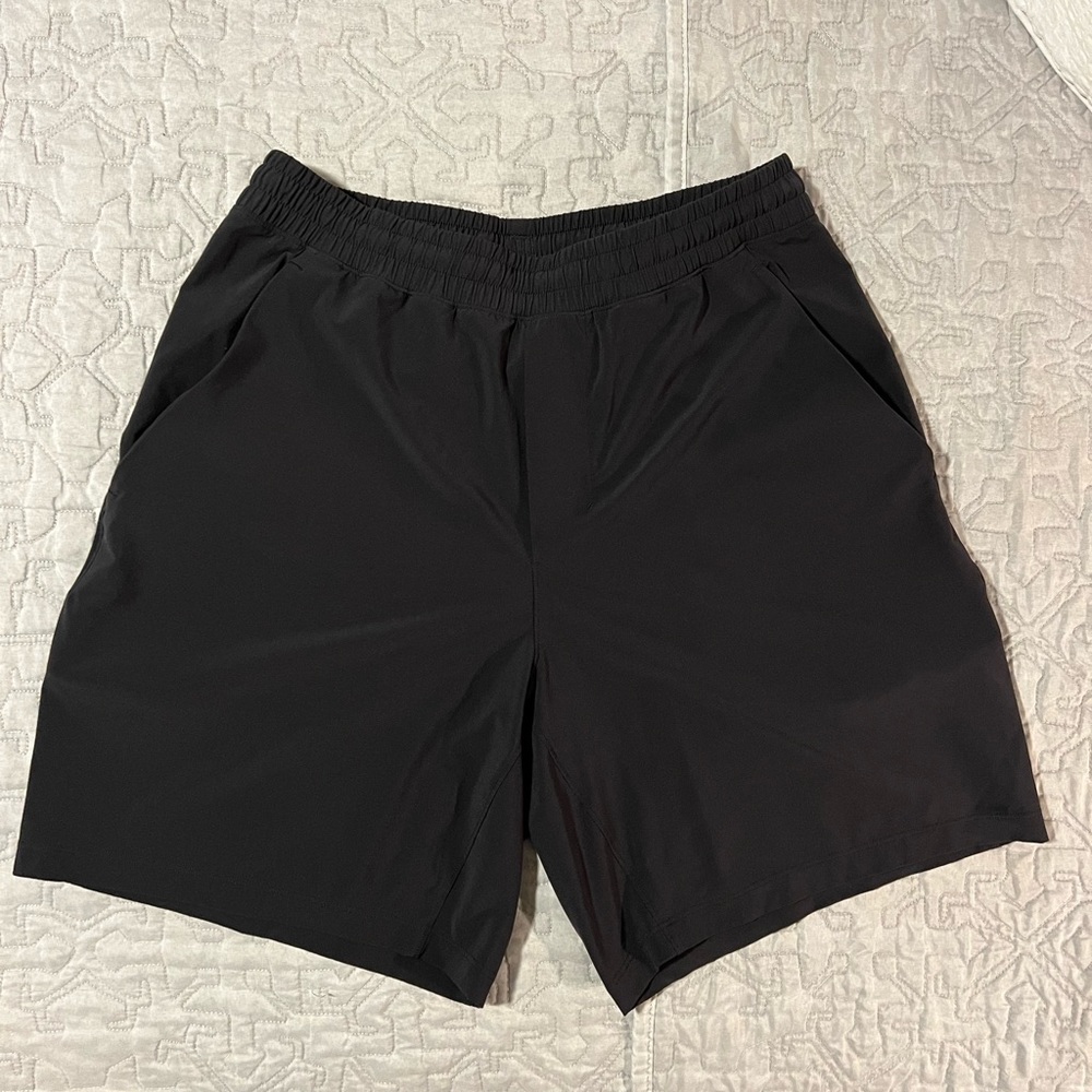 Lululemon shorts pace breaker 7” inseam liner less size M